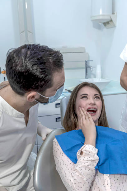 Best Weekend Emergency Dentist in Lake Lorelei, OH